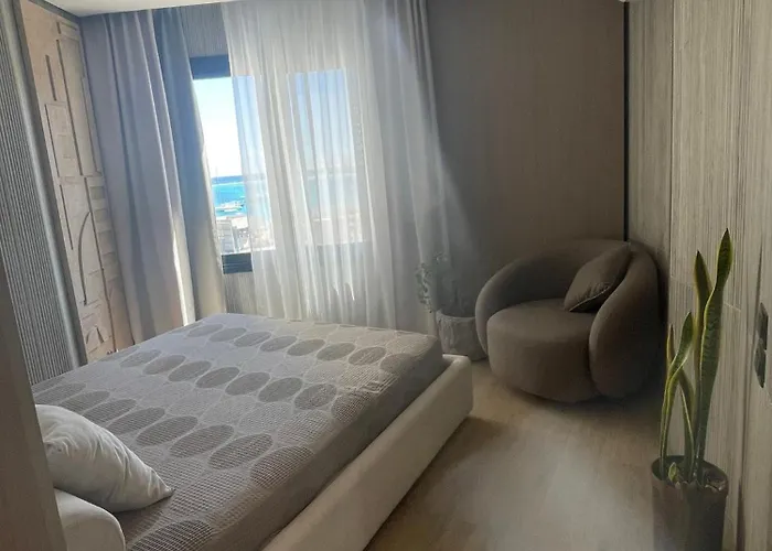Apartman Blue Whale Front Vip *